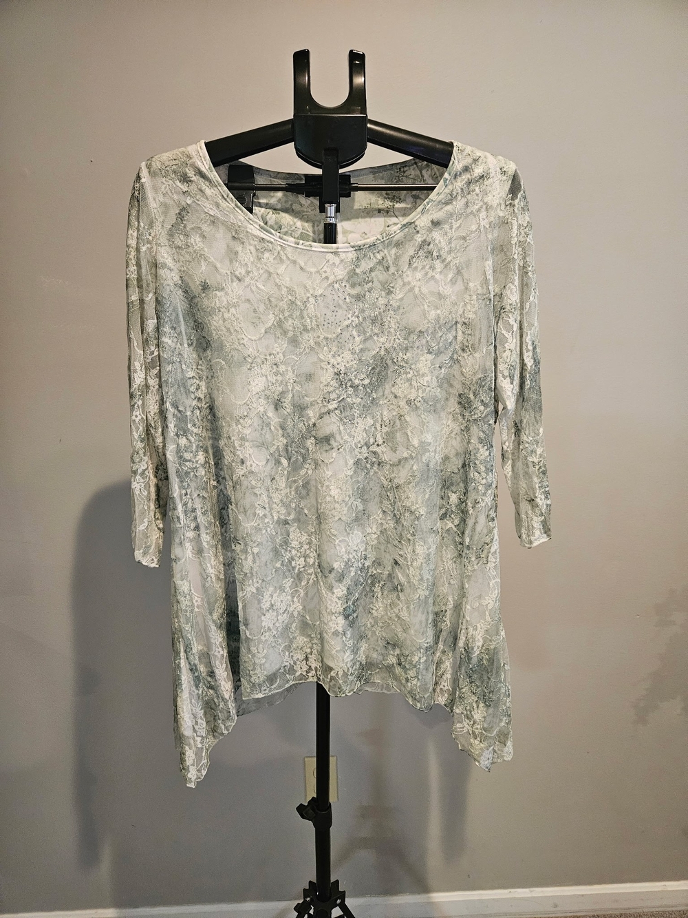 Women's Light Sage Lace Overlay Tunic Blouse